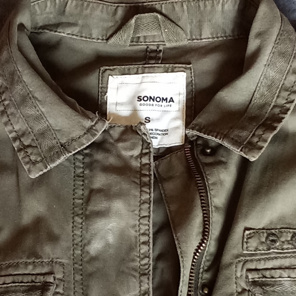 Army Green Zip-Up Light Jacket - image 6